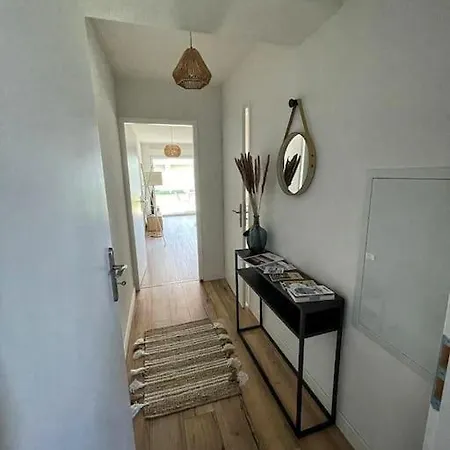 Apartmán In Mimizan's Center With Pool & Bbq *